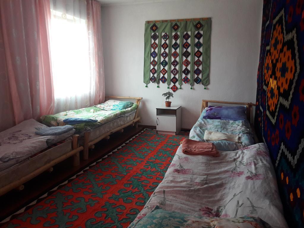 Guest House Guljan Bokonbayevo Εξωτερικό φωτογραφία